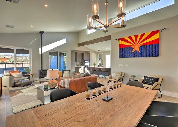 W/ Patios + Mount Humphries Views! Ferienhaus *